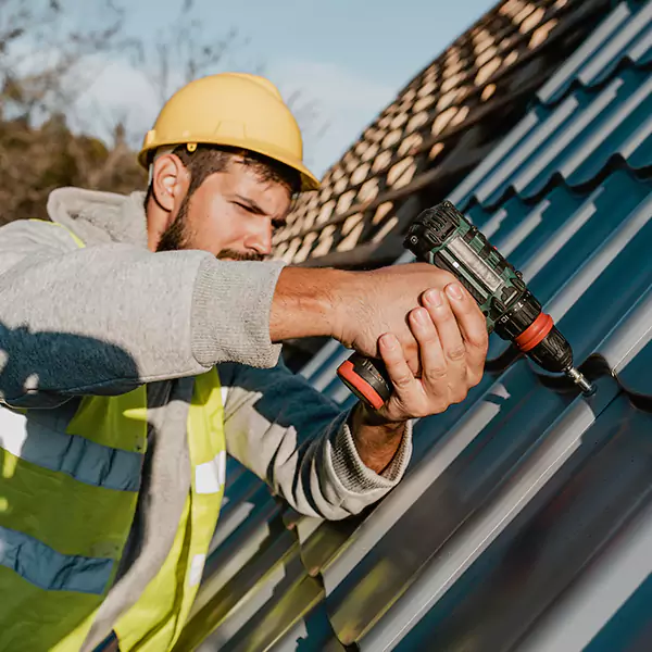 Why Marysville Property Owners Choose Marysville Roofing Contractor for Metal Roof Replacement?